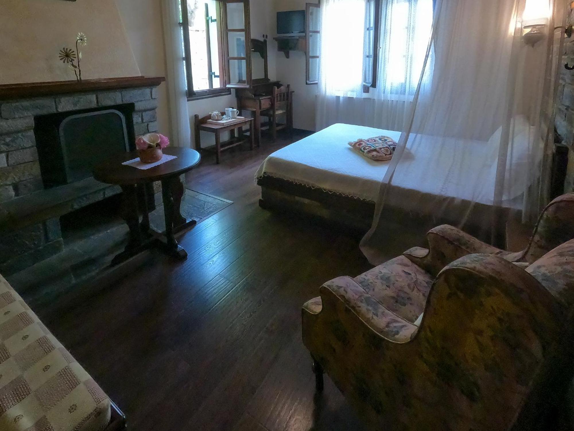 Amalthia Traditional Guesthouse Tsagkarada Habitación foto