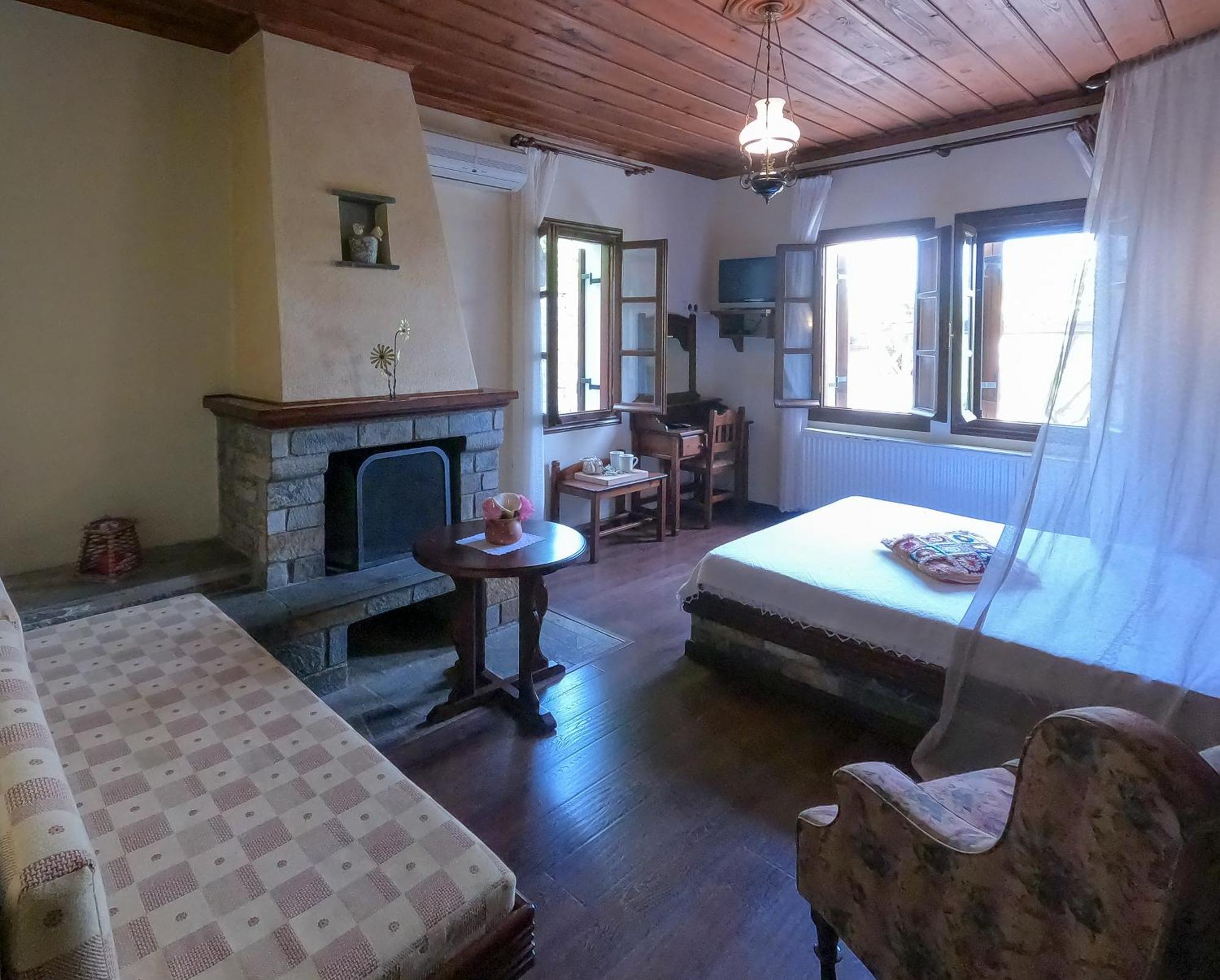 Amalthia Traditional Guesthouse Tsagkarada Habitación foto